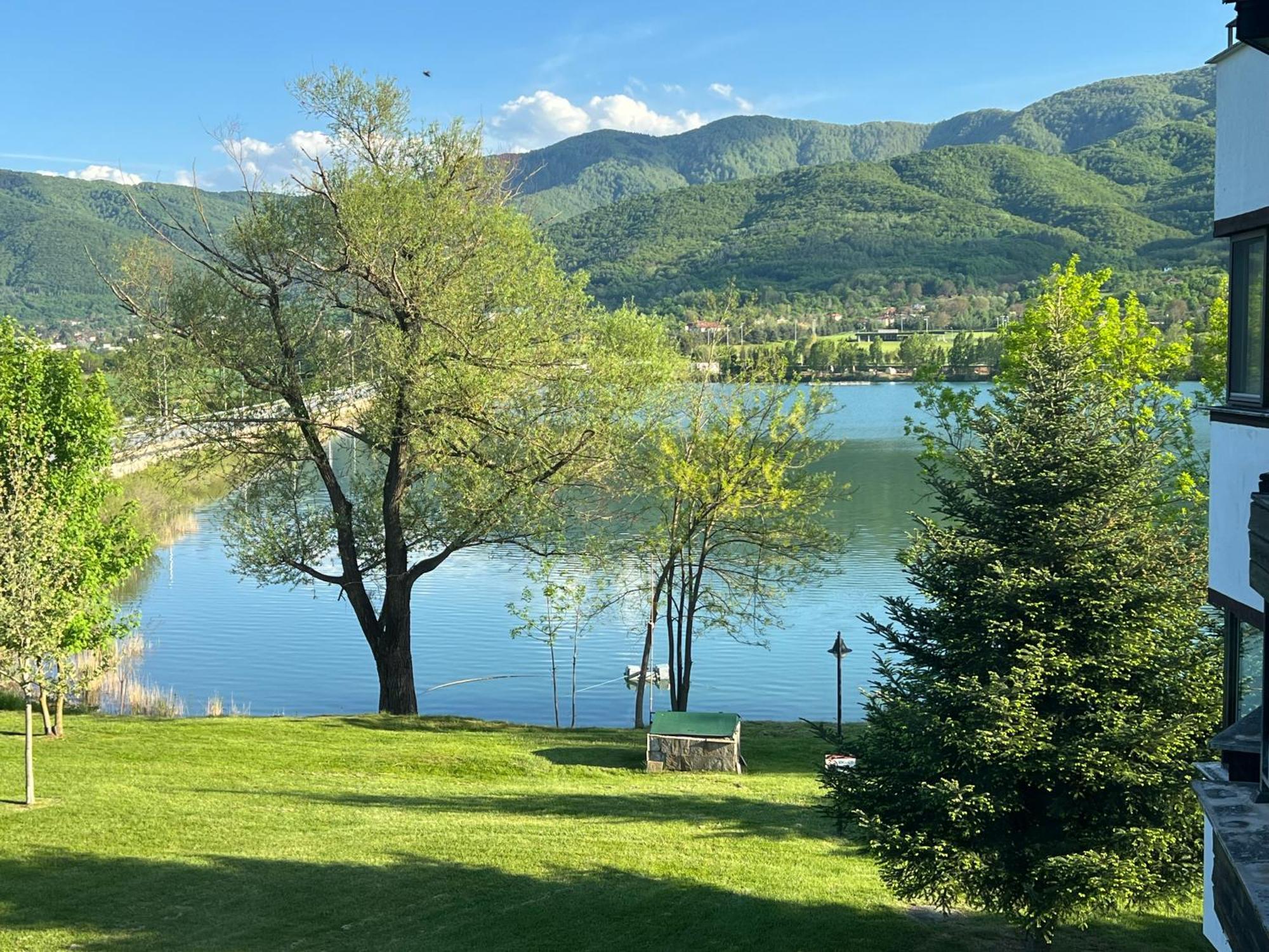 Pravets Lake Panorama Apartments Екстер'єр фото